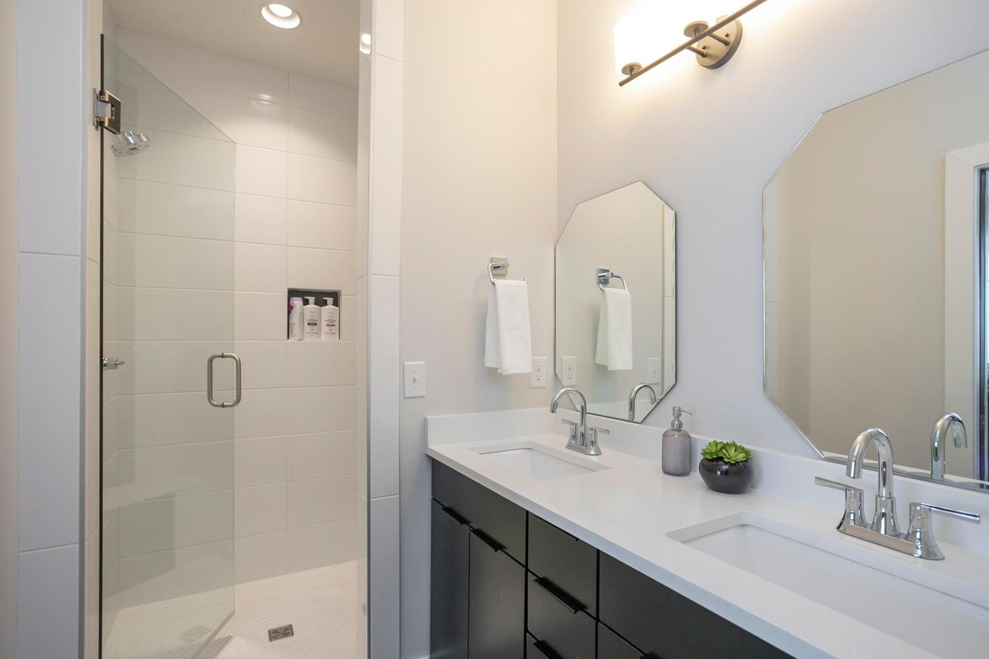 Luxury Townhome Skyline Views Mins To Dt Nashville Exteriér fotografie