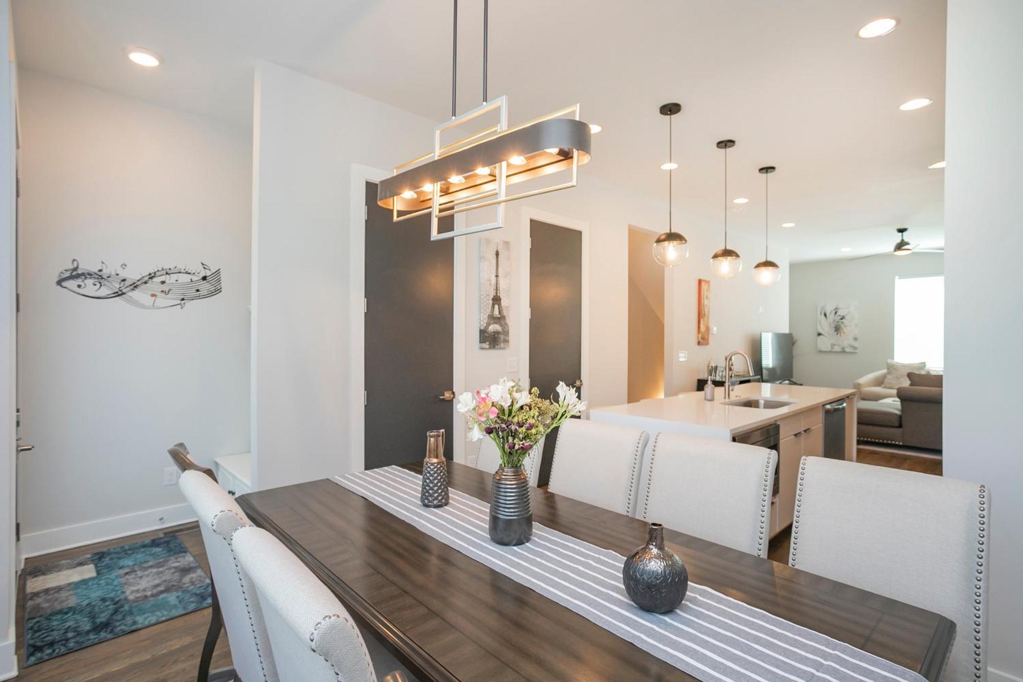 Luxury Townhome Skyline Views Mins To Dt Nashville Exteriér fotografie