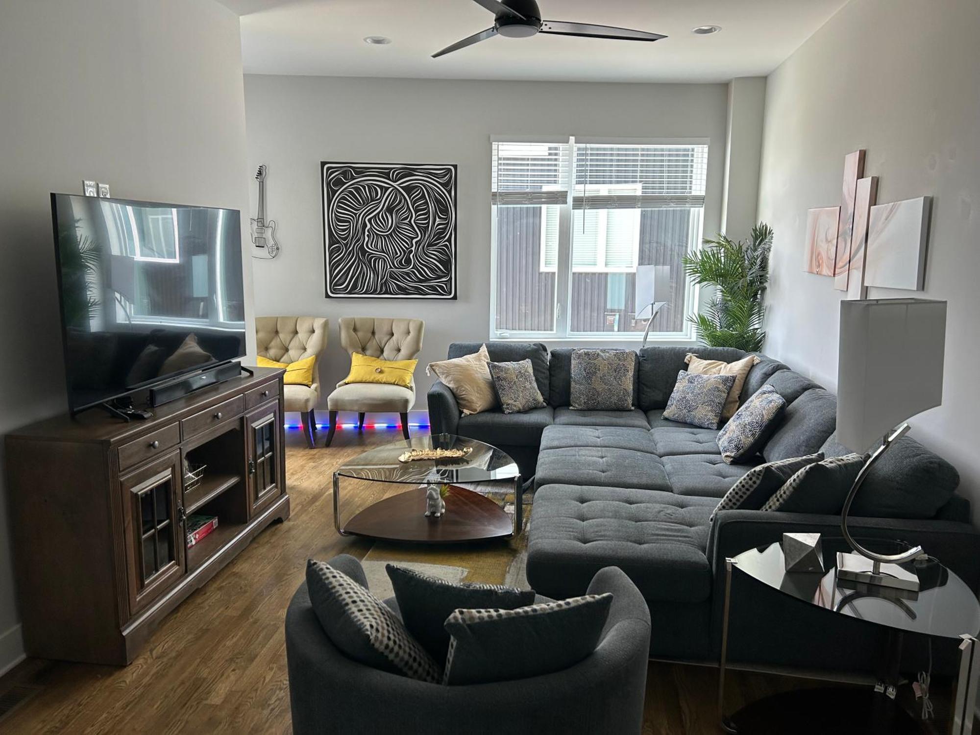 Luxury Townhome Skyline Views Mins To Dt Nashville Exteriér fotografie